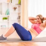 6 alongamentos simples para aliviar a dor lombar