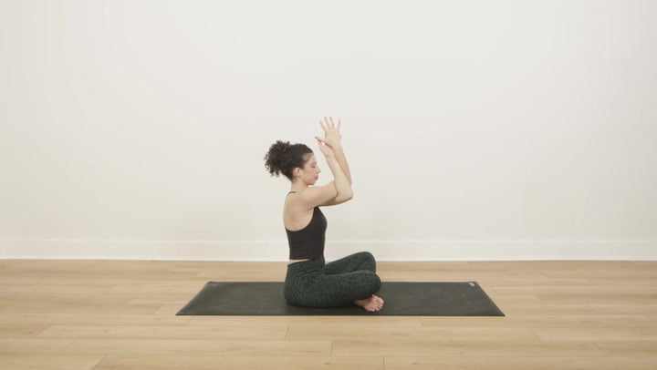 Posturas de yoga para aliviar dores nas costas rapidamente